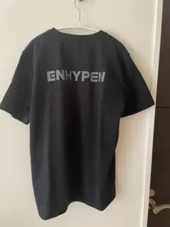 ENHYPEN×BENCH バックプリント ブラック 半袖Tシャツ　※新品