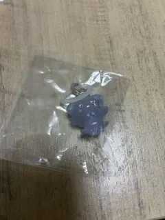 ポケピース　めじるしアクセサリー　ニャスパー