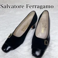 FERRAGAMO サルバトーレフェラガモ　パンプス　ブラック　黒　スエードのサムネイル