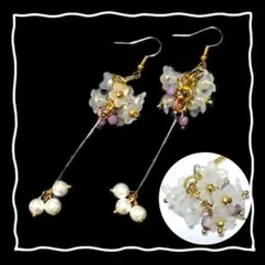 ハンドメイド 小花とパールのピアス ホワイト × パープル ゆらゆら ゴールド