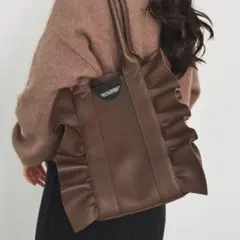 THEATRE PRODUCTS フリル　トートバッグ　ブラウン　フェイクレザー