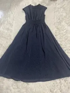 ナチュラルビューティーベーシック　ロングワンピース 小花柄　ネイビー