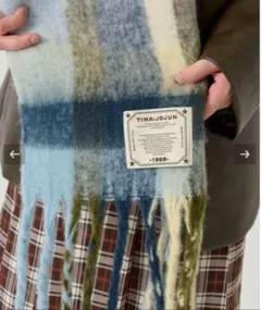 Item thumbnail for item 8b6e03f0-35aa-46b1-9106-09cb7e88d1df