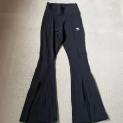 adidas レディース ブラック フレアスパッツ Lサイズ