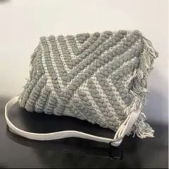 ニコアンド フリンジ付き ショルダーバッグ