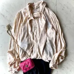 M*i様 新品未使用 エキプモン ボウタイブラウス ドット柄 パフスリーブ 2wのサムネイル