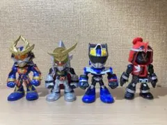 仮面ライダー　　ミニフィギュア 4体