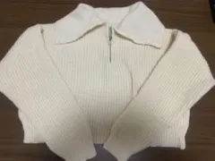 レディース　ニット　長袖　ベージュ　オフホワイト　Ｍサイズ　ハーフジップ　襟付き