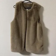 【新品タグ付き】フェイクファーベスト
