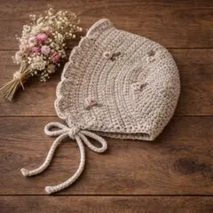 ハンドメイド　ベビーボンネット　ベージュ　バラ刺繍　花柄　6ヶ月　写真撮影