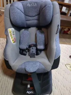 Aprica 車用チャイルドシート グレー　PD349404B Aprica 車用チャイルドシート グレー PD349404B - メルカリ