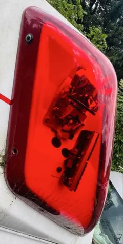 9枚目飛び石跡 割れ無し トヨタ カローラフィールダー 左テールランプ
