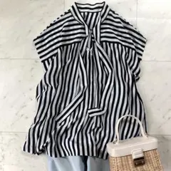 美品 トゥモローランドコレクション ワイドストライプ ボウタイブラウス シルク混