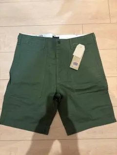 Levi's True Utility Short カーキ 32インチのサムネイル
