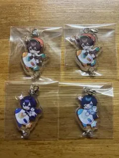 とびだせユニバース　つながるアクリルキーホルダー　4個セット