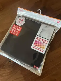 ユニクロ　極暖　ヒートテック　エクストラウォームUネックT 八分袖　Mサイズ黒