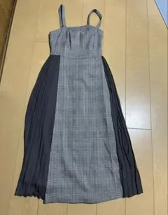 新品タグ付INGNIグレーチェックプリーツワンピース編み上げM定価5900円＋税