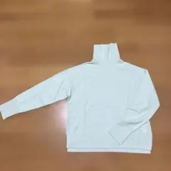 23区 100% Pure Cashmere タートルネックニットのサムネイル