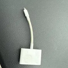 ナビに繋ぐライトニングケーブル