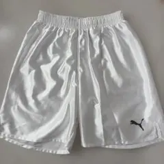 PUMA ホワイト ハーフパンツ