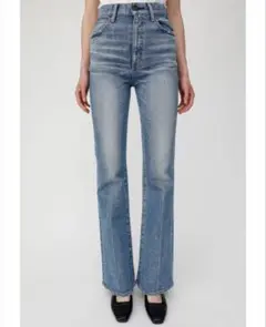 ブーツカット 細身