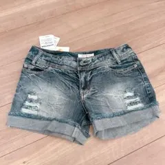 早い者勝ち❣️デニム　ブルー ダメージ加工 ショートパンツ　レディース