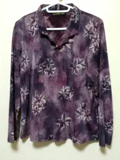 セール価格　花柄シャツブラウス　フラワーシャツブラウス　フリーサイズ　美品