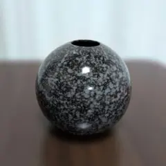 たち吉　A&E 黒い大理石風の花瓶