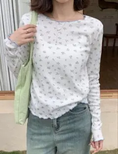 トップス　インナーシャツ　レディース