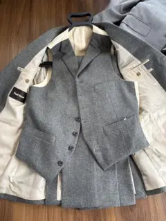 ポールスチュアートPaulStuart スーツ スリーピース　グレー　秋冬