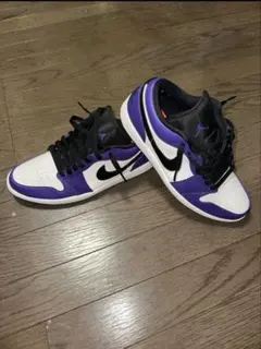 Nike Air Jordan 1 Low ホワイト/パープル/ブラック