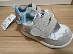 Item thumbnail for item 96a72a2b-540b-4040-9893-6e8f8d79a7a1