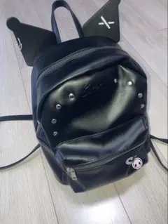 スタッズ付きクロミリュック