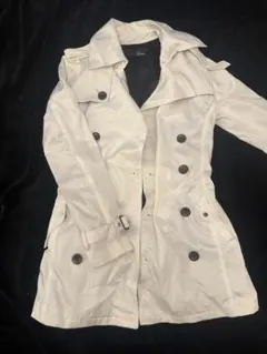 Xfrmホワイト トレンチコート