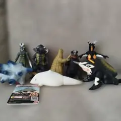 初代ウルトラマン怪獣ソフビ 8体セットのサムネイル
