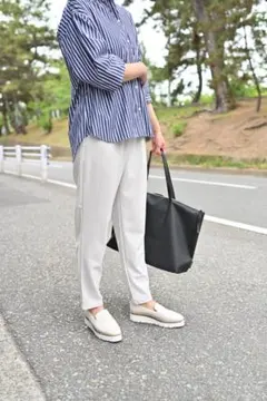 はるるさん専用【美品】【値下】OURHOME 頼れるテーパードパンツ　ホワイト