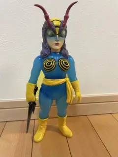 メディコムトイ 東映レトロソフビ 仮面ライダー 蜂女(新色)+ミニソフビ