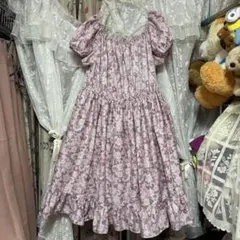 ⑥①④大きいサイズ＊5L〜10Lほど＊花柄ワンピース