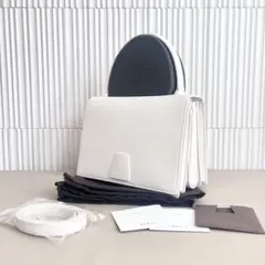 AKRIS 新品未使用 2025 現行品 Aliceミディアムトップハンドルのサムネイル