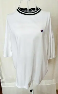 Champion Tシャツ
