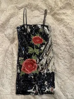 新品未使用タグ付き　FOREVER21 シークイン刺繍ドレス　Y2K 平成ギャルのサムネイル