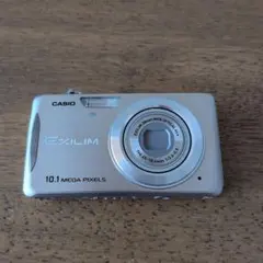 CASIO EXILIM EX-Z270 コンパクトデジタルカメラ 本体＋ケースのサムネイル