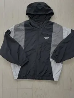 Reebok フード付きジャケット 黒/グレー/白　150