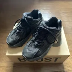 2026年最新】adidas yeezy boost 700v2 vantaの人気アイテム - メルカリ
