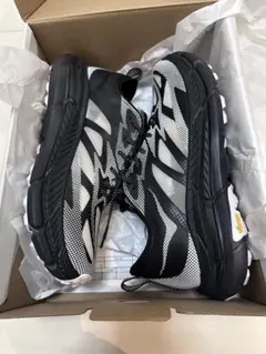 HOKA MAFATE SPEED 4 LITE TS BLACK WHITEのサムネイル