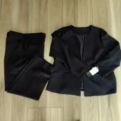 黒 パンツスーツ 4L　新品タグ付き！