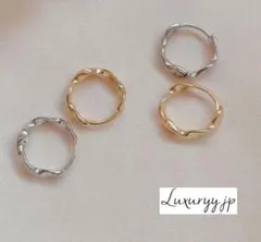 大人かわいい フープピアス 高品質 ツイストウェーブ 普段使い 純銀シルバー92