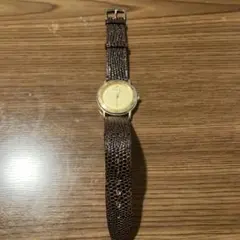 アナログクォーツ腕時計 ゴールド文字盤