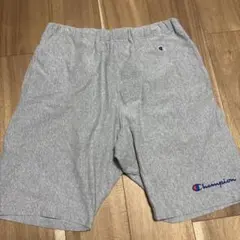 Champion グレーショートパンツ