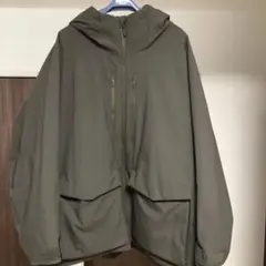 新品未使用★ユニクロ製ハイブリッドダウンパーカ★希少のオリーブ4XL★早い者勝ち